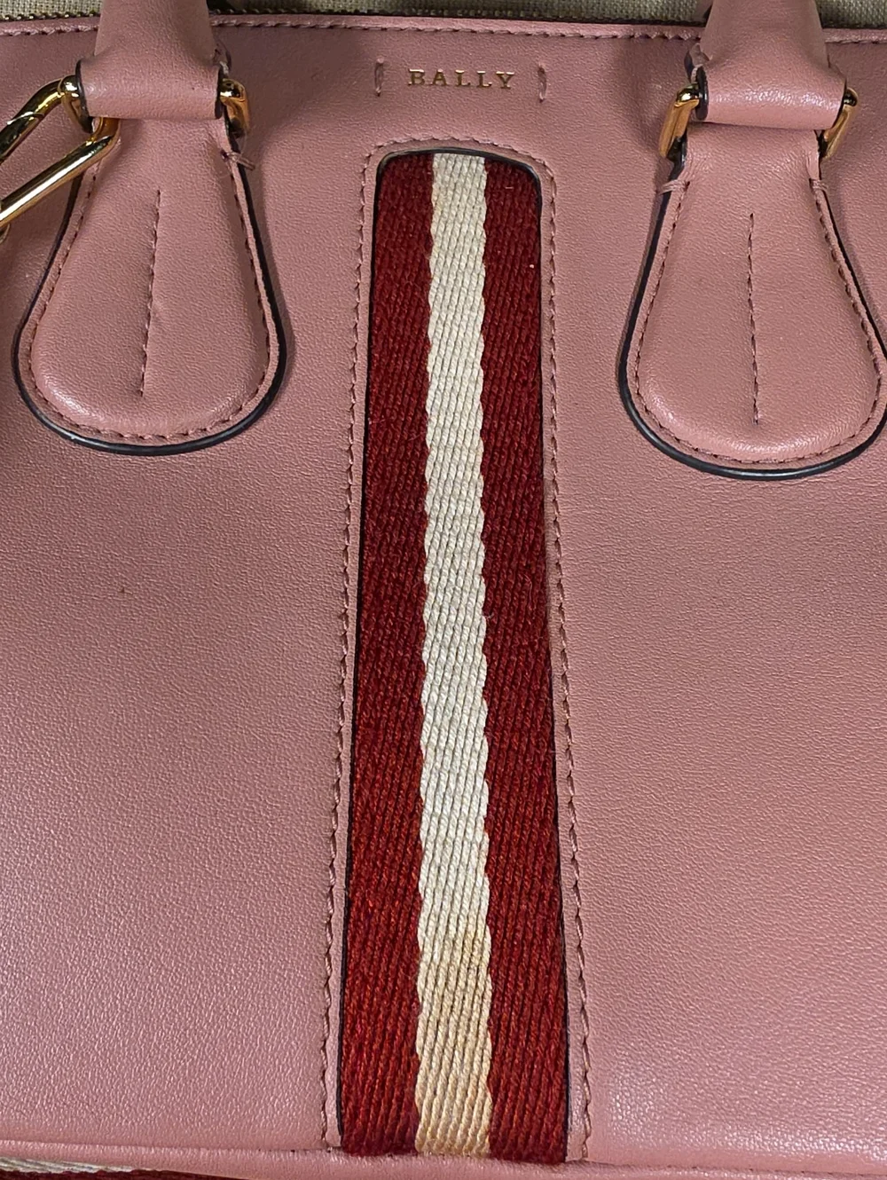 Bally Dusty Rose Leather Dainty Trainspotting 2-Way Swiss Lux (Retail $950)